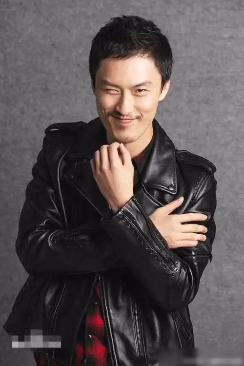 淘汰了30万的竞争者,从年收入900元,到喜剧明星,他成功了