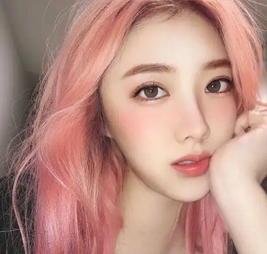 总要染一次粉色头发吧