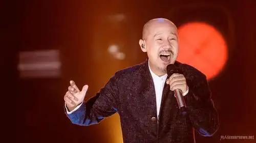 腾格尔假唱怎么回事 又唱又跳难倒老艺术家
