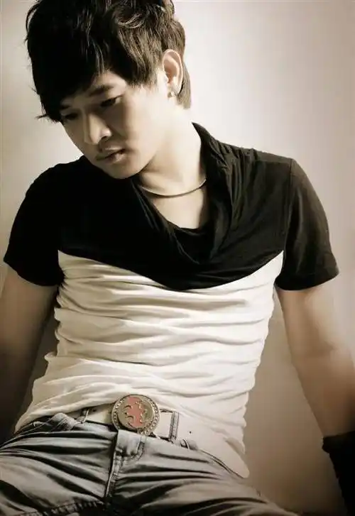 冷漠谈起妻子为何泪流满面_音乐学校_歌曲_陈伟