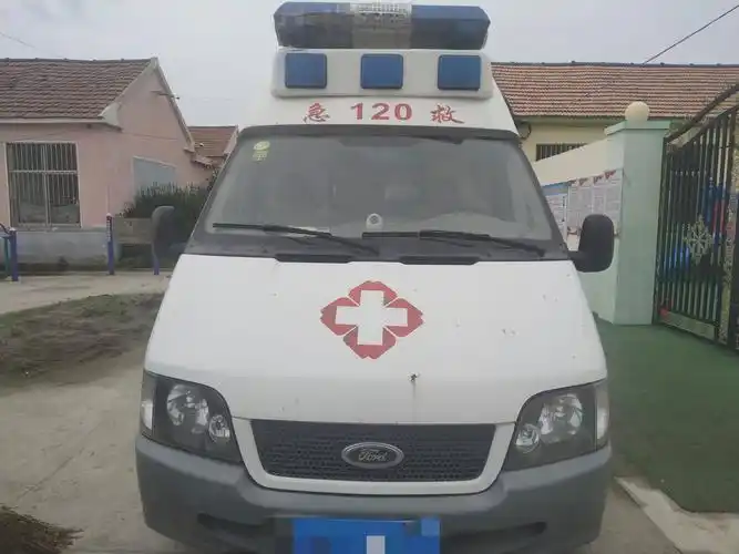 神奇的救护车--李家场幼儿园