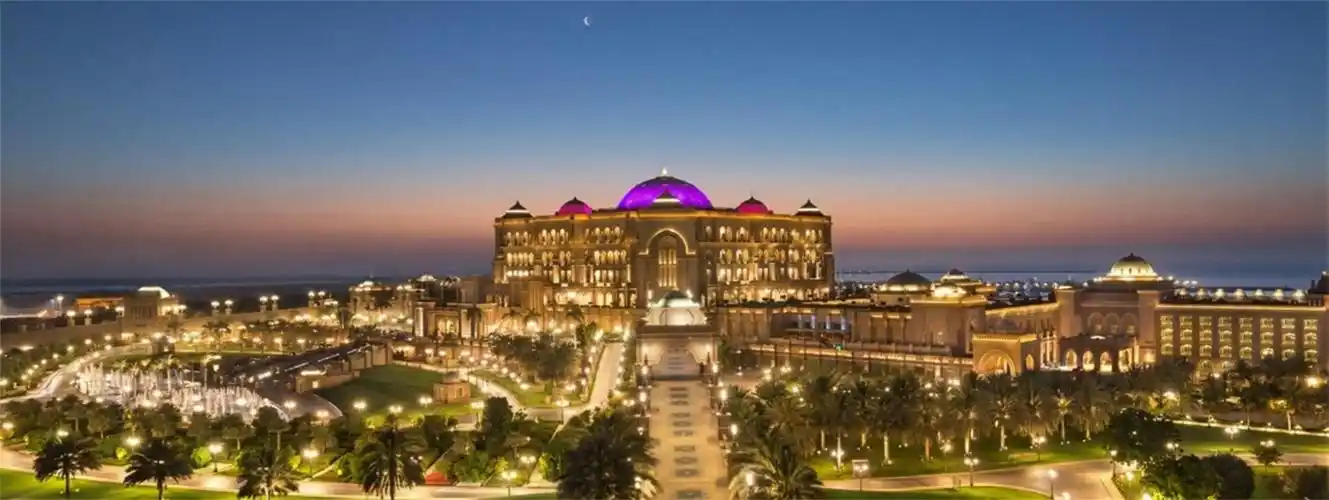 吉人入住八星阿布扎比酋长皇宫酒店