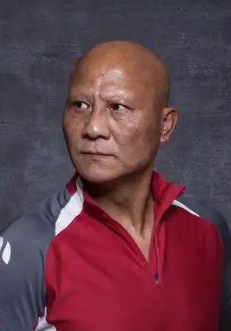 他演了一辈子国宝级坏蛋,却娶到了《还珠格格》里最漂亮的丫鬟