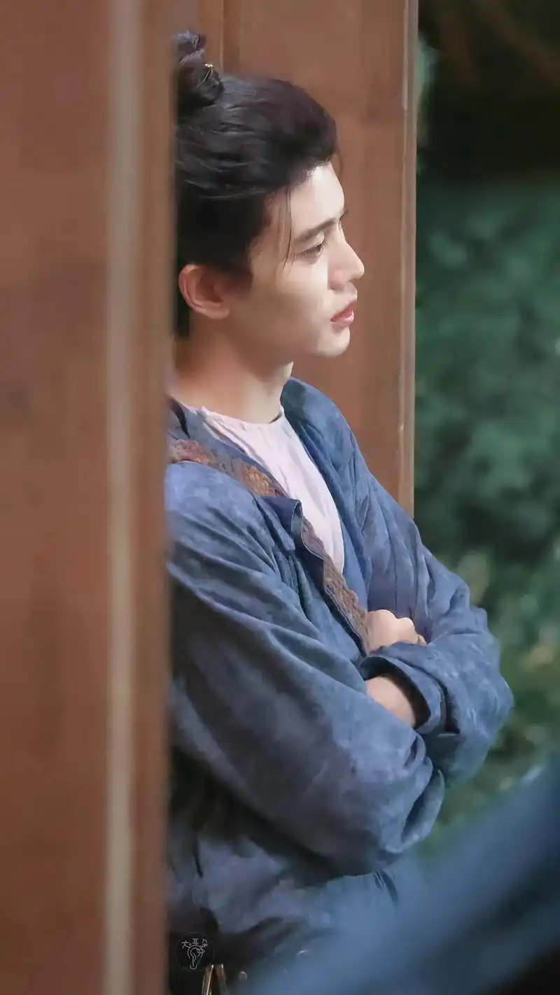 任嘉伦 #高清壁纸 #任国超 #无忧渡 多谢你做我平淡日子 - 抖音