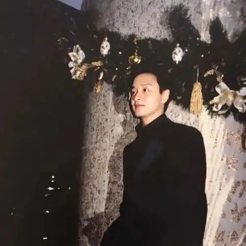 张国荣哥哥头像