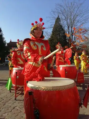 西韩岭锣鼓队大拜年
