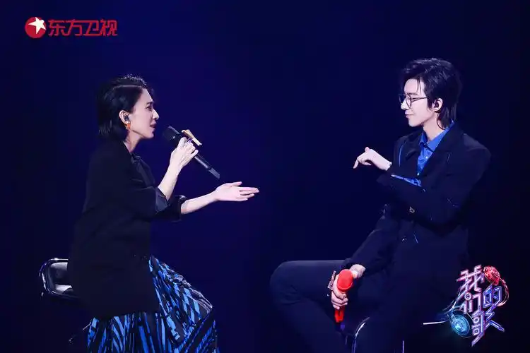 我们的歌大张伟演奏京韵大鼓惊艳全场戴佩妮谈隐退往事