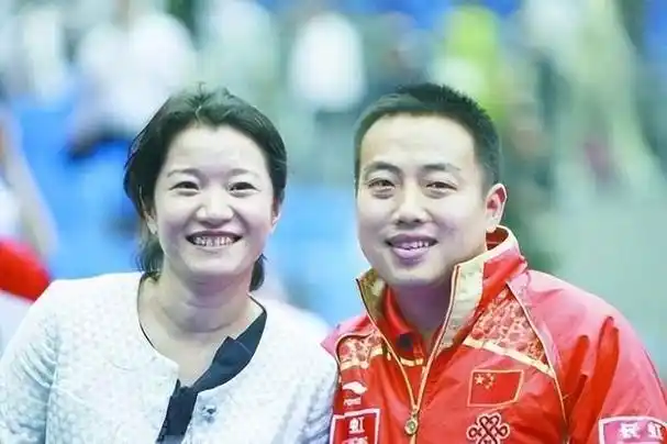 刘国梁妻子王瑾:30年默默守护丈夫,如今已是身价过亿的女总裁