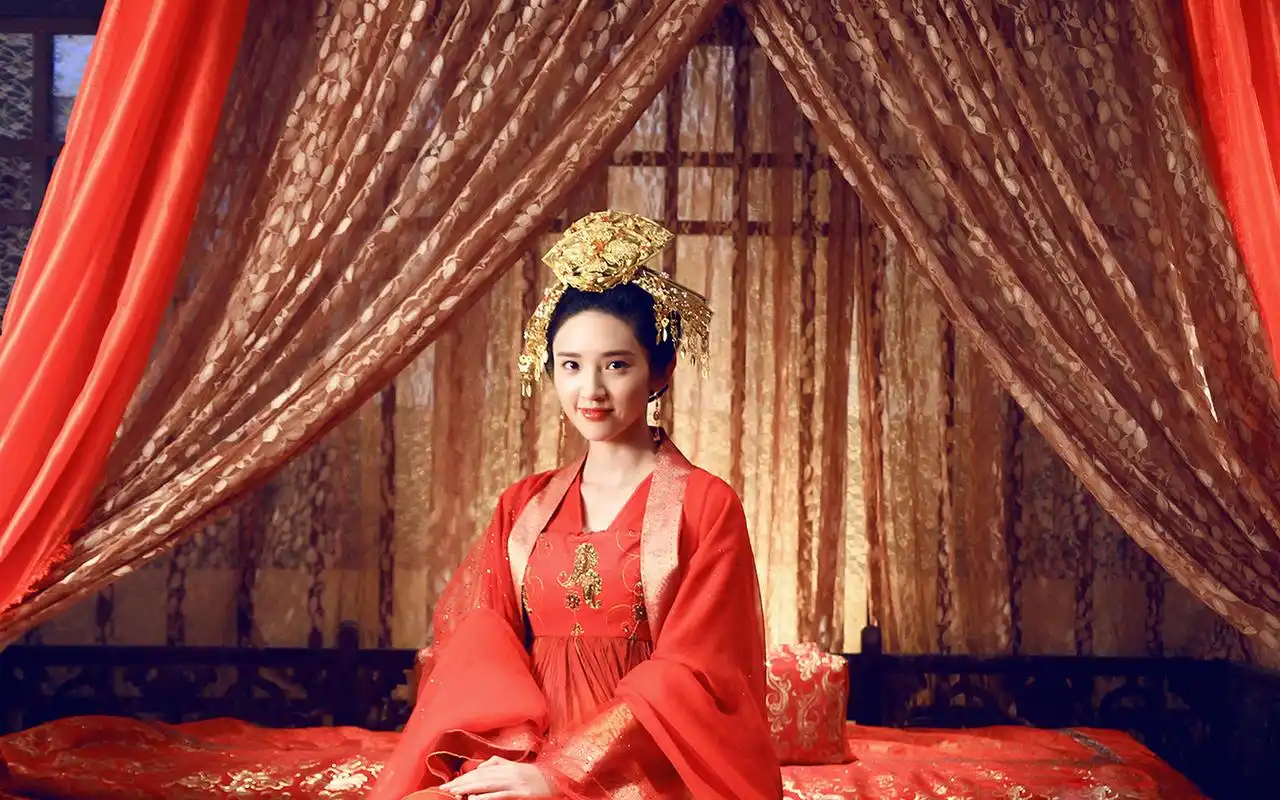 唐艺昕青丘狐传说剧照壁纸_如此美艳的唐艺昕