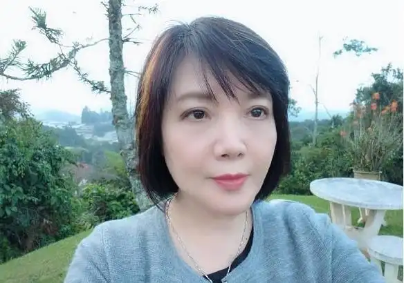 台湾歌手龙飘飘个人资料 龙飘飘简历个人资料 - 歌词译