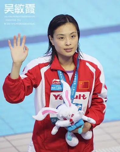 吴敏霞三米板跳水世锦赛夺冠