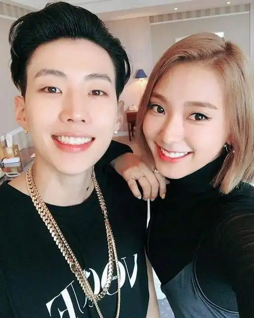 朴宰范女朋友朴嘉熙(尹宝拉朱智勋分手原因)(10)