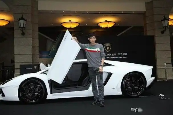 林志颖有全球限量版的跑车,那就是保时捷996.