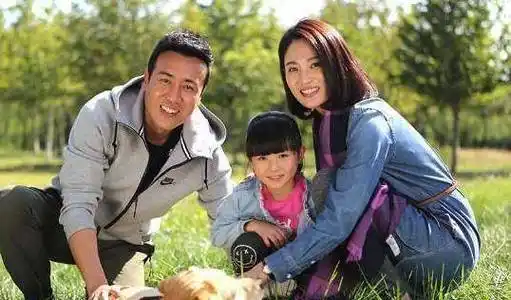 因《三国》而走红,被誉为"千人千面"的于和伟,今成为上头男神_时候