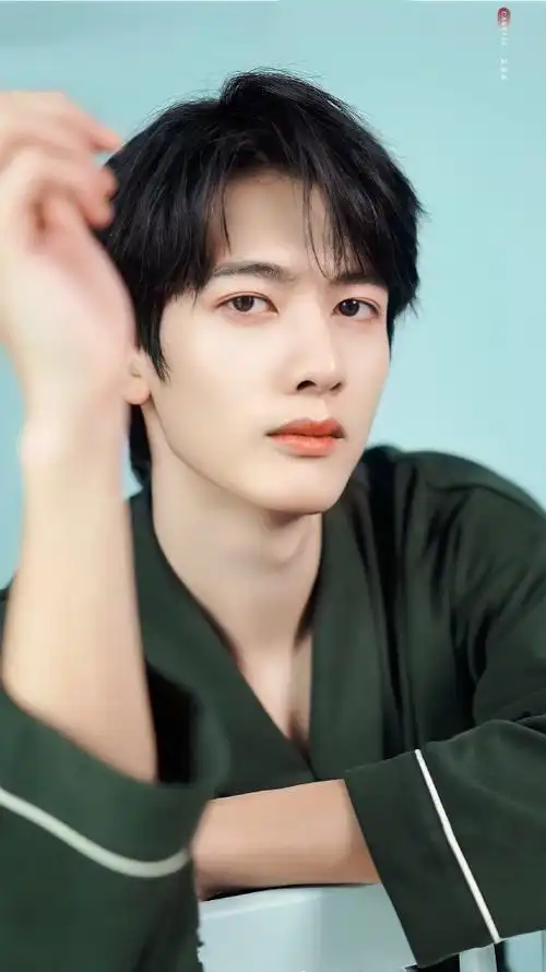 井胧小红书合集丨井胧代言翻包的合作公司