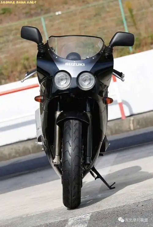怀旧,铃木 1990 gsx-r250r "小魔鬼"
