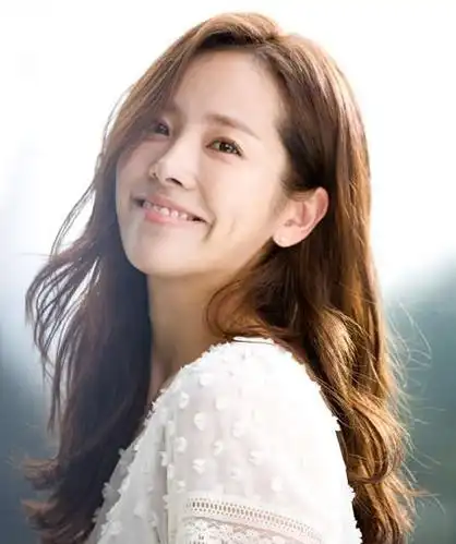 刚主演韩剧《海德》的韩志旼,谈及二次以及男神玄彬的协作,韩志旼坦言