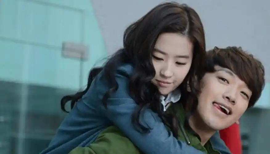 小编觉得,爱情很伟大,会化解一对恋人之间的矛盾和恨意,就像徐承勋,他