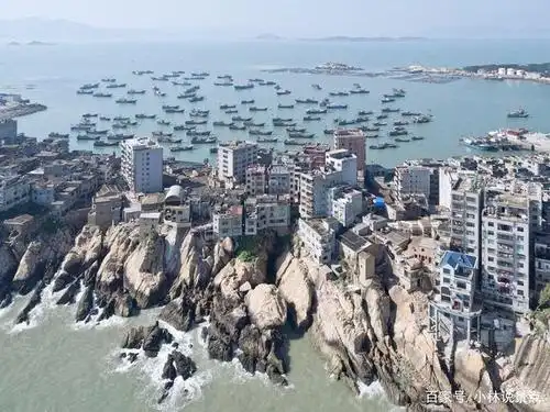 在福州最末梢的小城,隐匿着千年的小渔村,宛如海上世外桃源