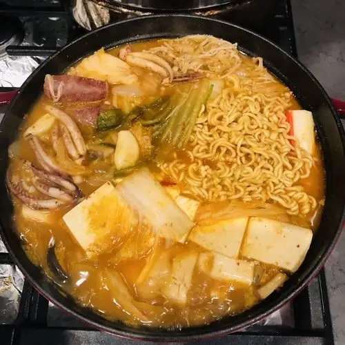娜小安做的韩国部队锅拉面锅(超好吃)