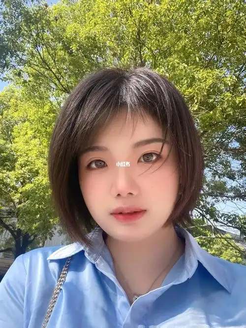 留长发还是短发呢