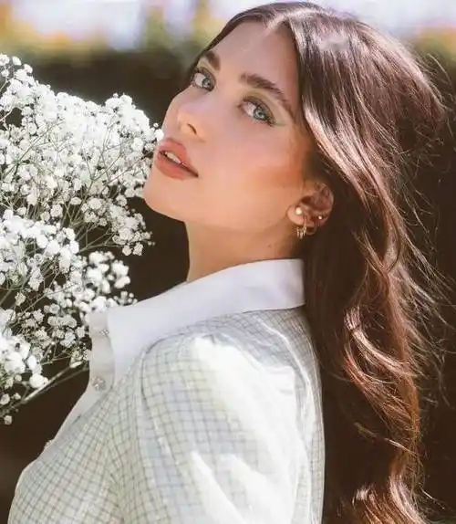 19岁混血正妹黎巴嫩法国性感女神ameliezilber