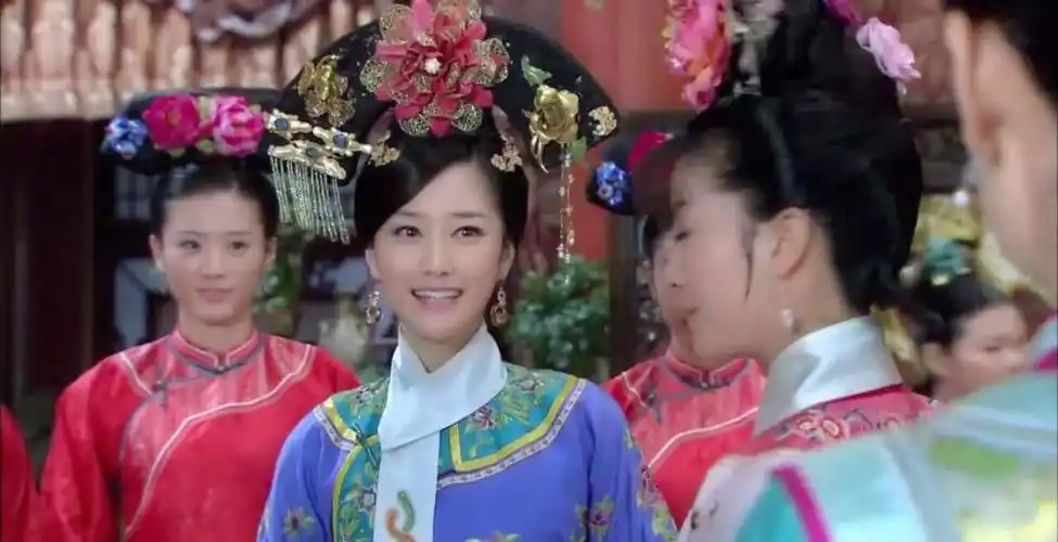 她是嘉庆帝生母,第一次被乾隆强幸时,为何乾隆激动不已?