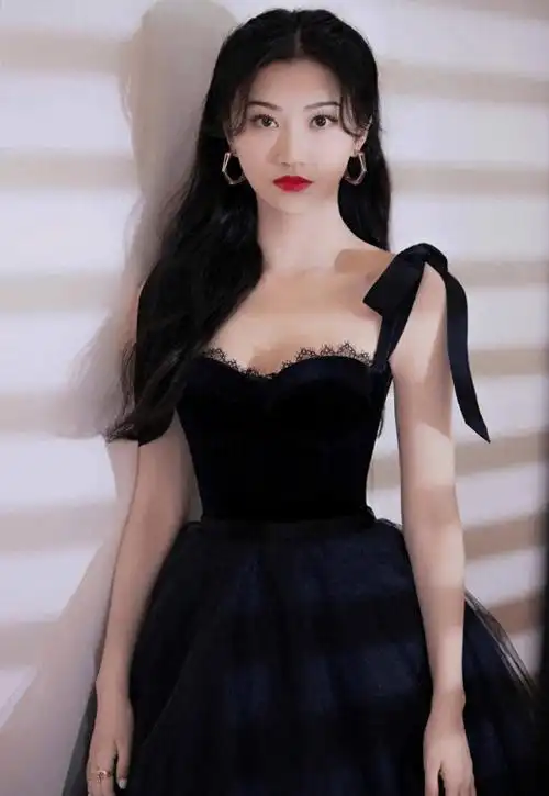 娱乐圈吃瓜爆料:赵丽颖,蔡徐坤,李宇春,朱珠,王俊凯,黄圣依_兴趣_婆婆