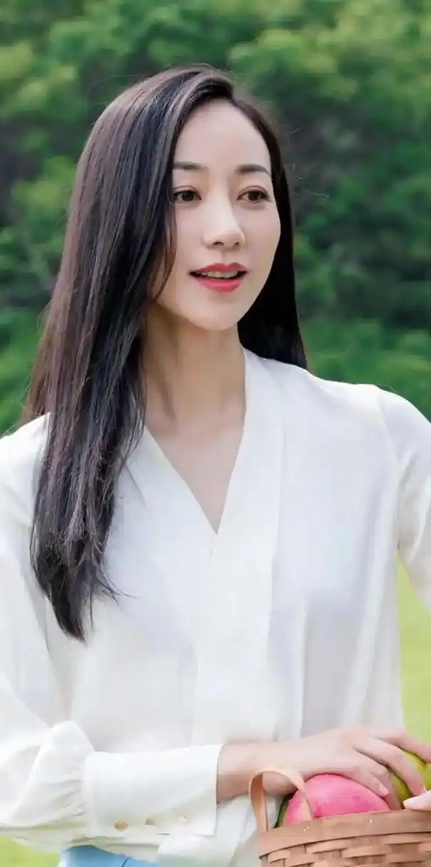 韩雪,1983年1月11日出生于江苏省苏州市姑苏区,中国内地影视女演员