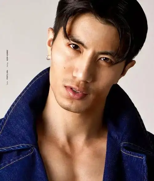 国模终于出了一个主攻肉体和内裤大片的男模.帮姐戳95 戳穿我!