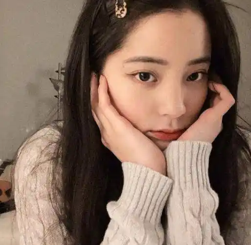 原创谁说欧阳娜娜侧脸不出众当她晒出她的侧颜后瞬间心动了