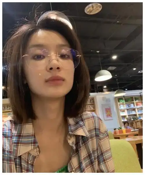 《安家》朱闪闪是北影校花,曾与刘昊然传绯闻,25岁