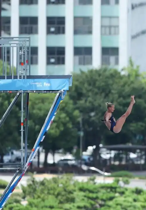 游泳世锦赛丨澳大利亚选手获女子20米高台跳水冠军