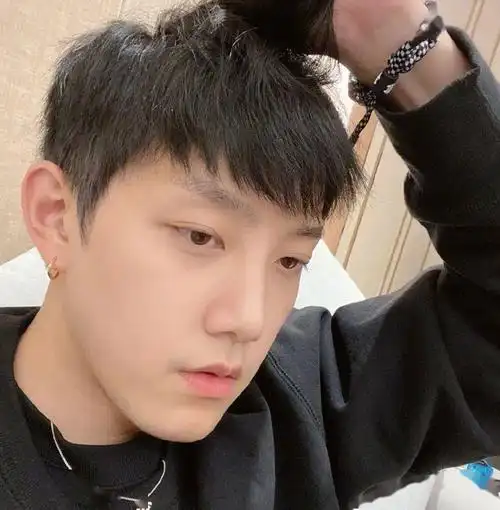 微信头像范世錡