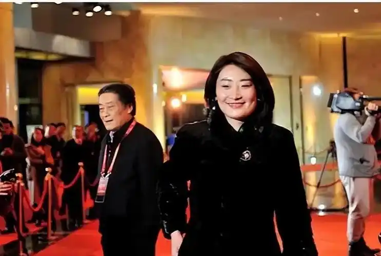 宗庆后去世宗馥莉接任执行董事马云挽联悼念网友好文笔