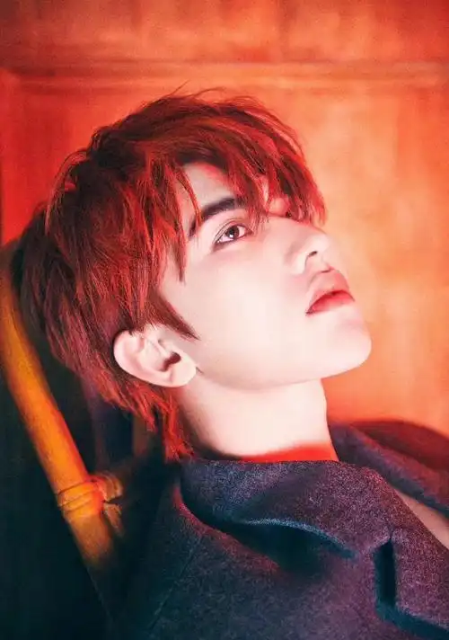 蔡徐坤长发##蔡徐坤新歌spotlight