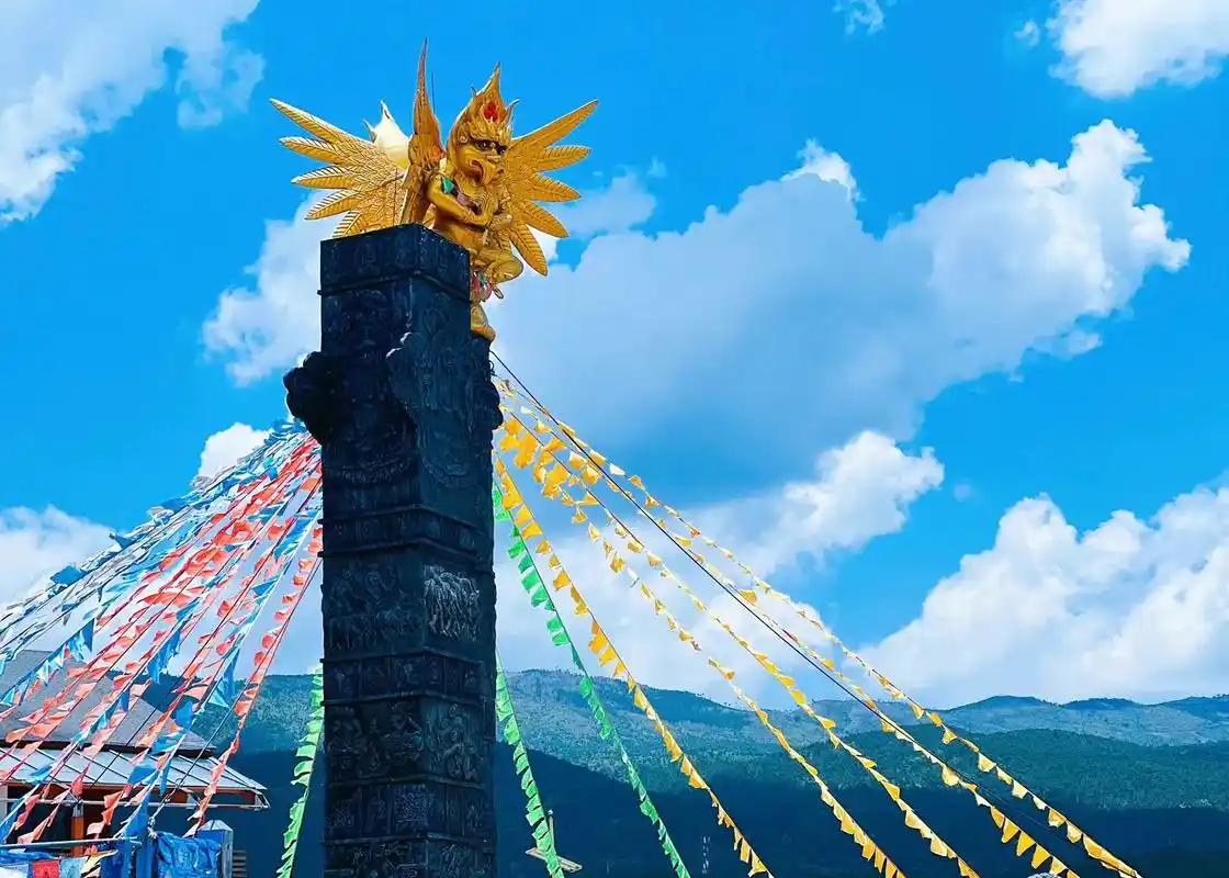 印象丽江是张艺谋的作品我觉得非常值得一看跟千古情是完全不同的感觉