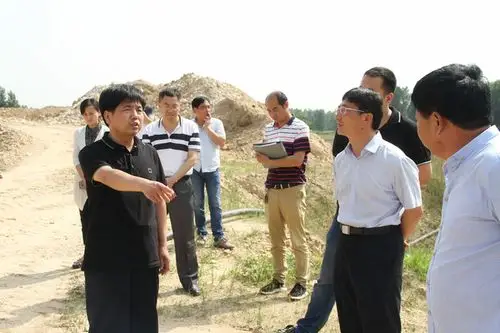 卧龙区开展泗水河清河整治行动