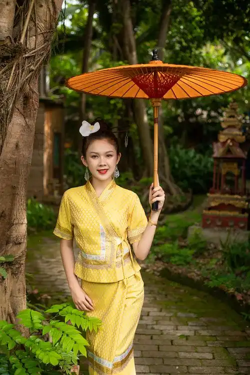 西双版纳傣族服饰筒裙套装泼水节漂亮傣装日常工作民族服装