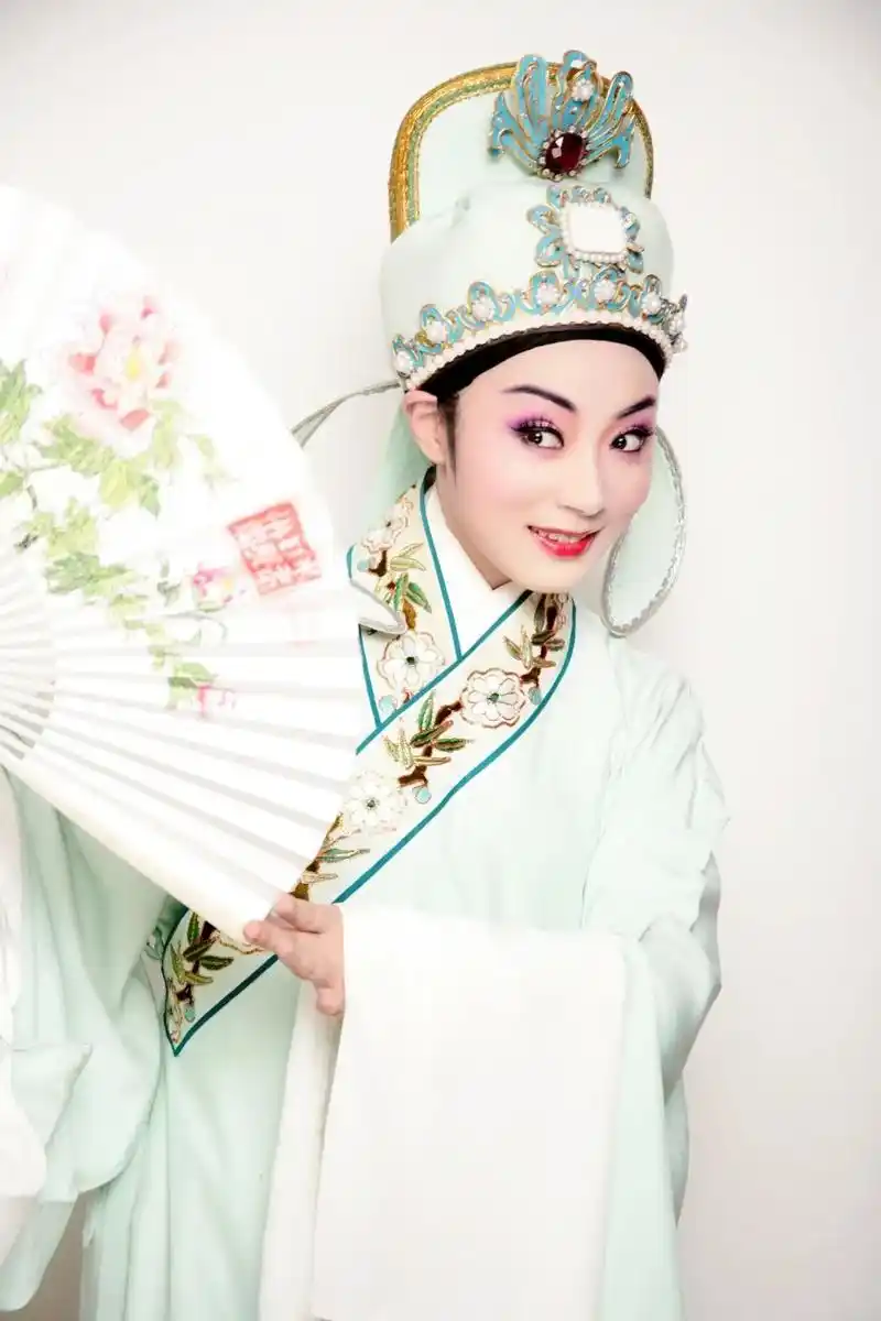 杨姐姐杨婷娜在越剧舞台我是所有花旦的男朋友76艺姐来了74