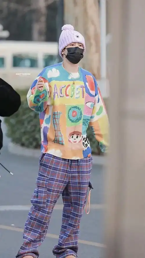 脱衣有肉穿衣显瘦男菩萨王嘉尔的荷尔蒙穿搭快来学