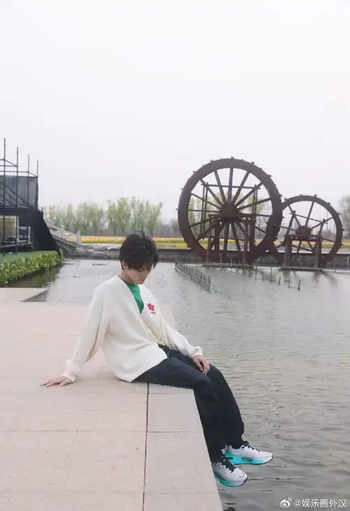 张真源的春日随拍##张真源水边拍立得