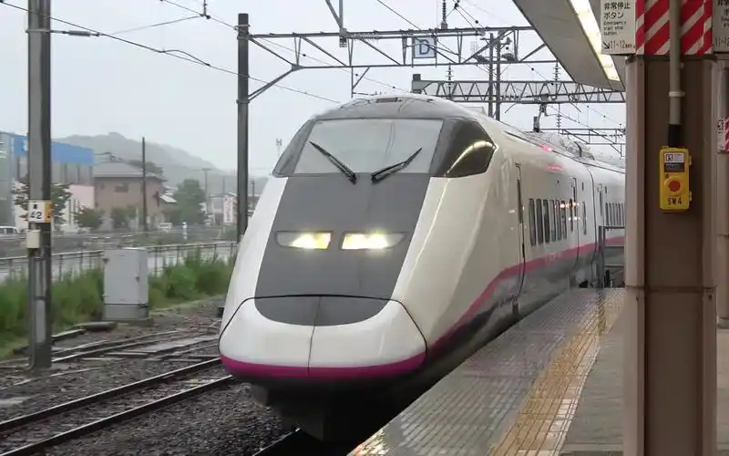 【日本铁道】在秋田拍摄到的e3系 (秋田新干线旧小町) 的单独编成!