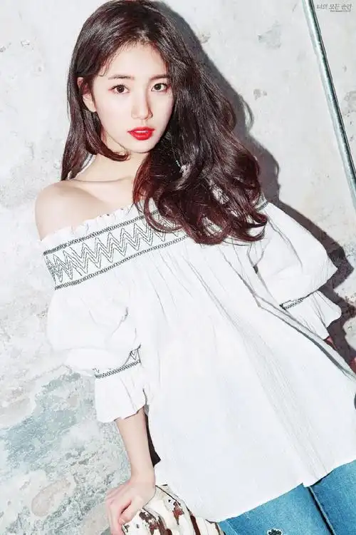 分享】#裴秀智李斗娜#221023 guess 2017年代言画报饭修壁纸分享cr