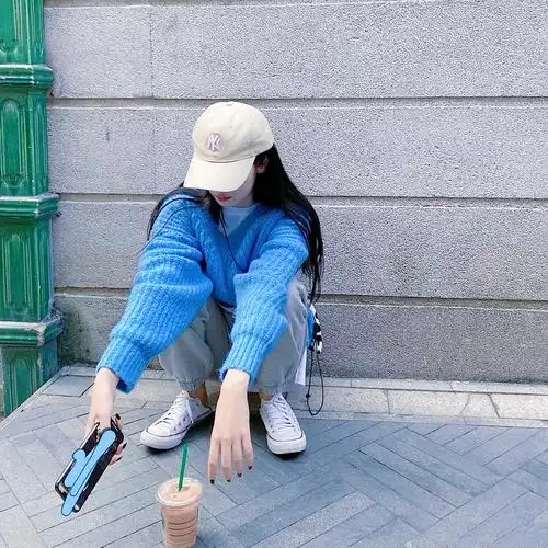 三色堇儿全身女头