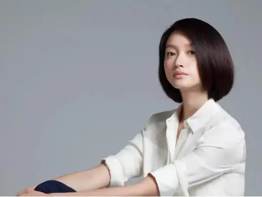 事业如日中天却离开,沈佳妮用不一样的选择,书写一样辉煌的人生