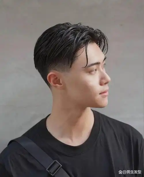 建议男生剪这3款"两边铲"发型,清爽干净,阳光帅气