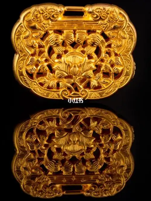 古法黄金手工錾刻吉花边龙锁