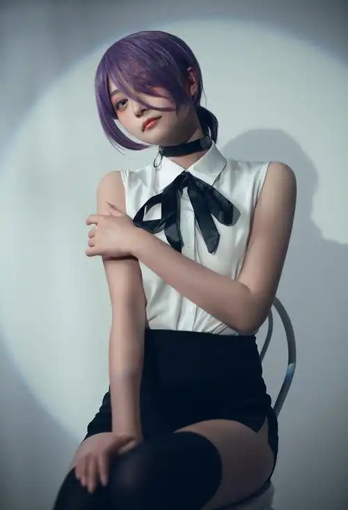电锯人:最牛美女cosplay,帕瓦百分百还原