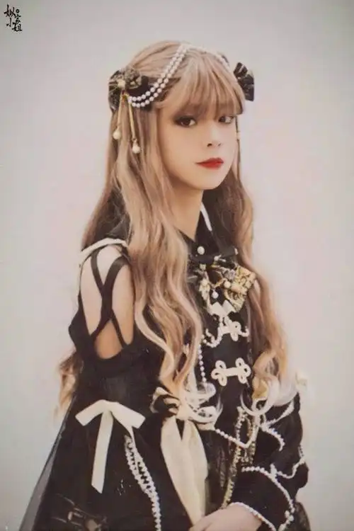 tf家族三代全员男扮女装,jk制服和洛丽塔,全员小公主的水平_腾讯新闻